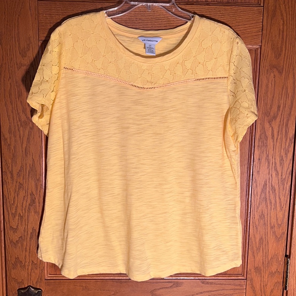 Lace yoke & sleeves